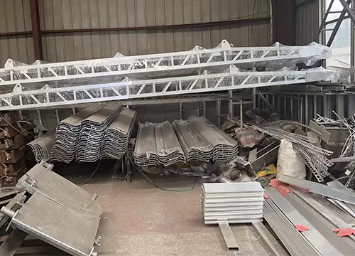 Escalera de Acomodación de Aluminio de 9M