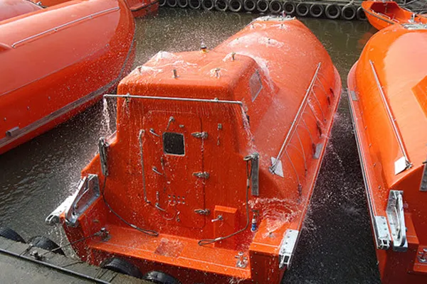 bote salvavidas